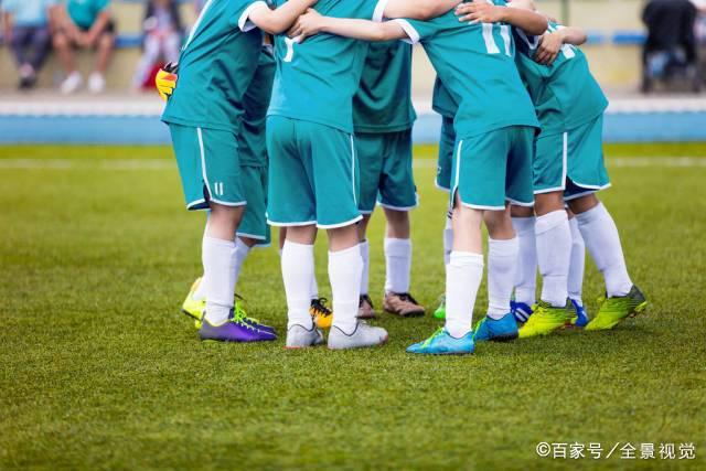 曼联紧急突围！力争引进5000万英超边锋萨尔